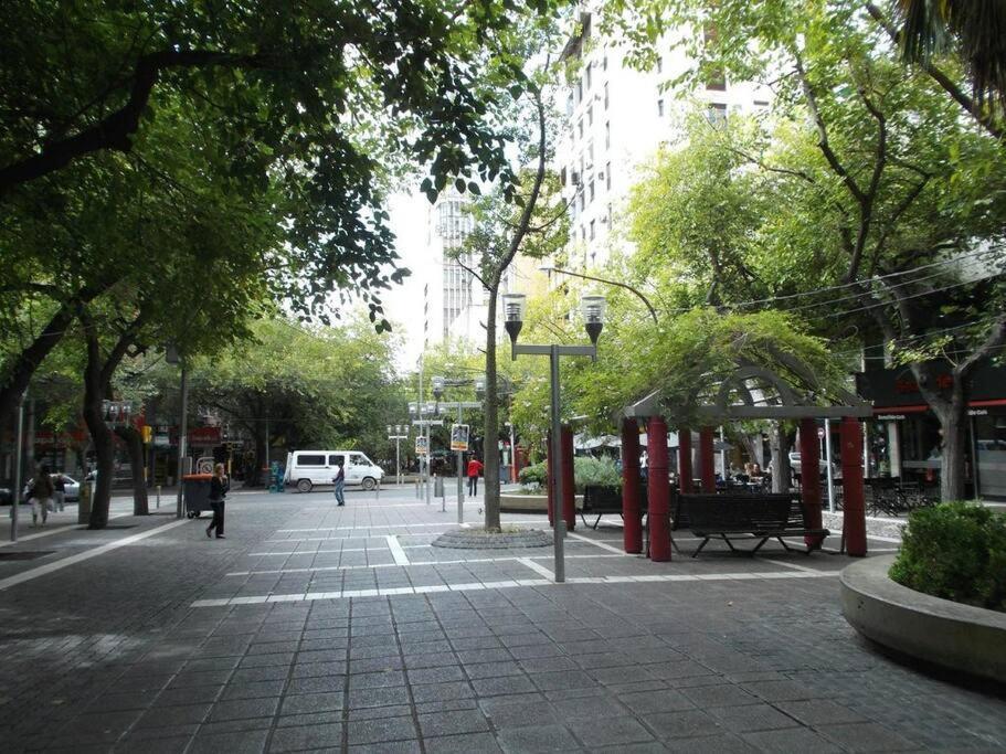 Excelente Ubicacion, Frente A Plaza Independencia