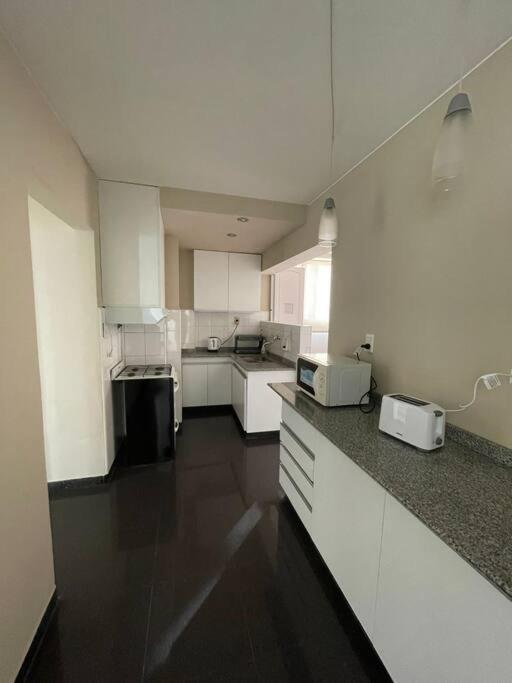 Apartamento Unico Y Exclusivo Semipiso A Metros De Peatonal Mendoza