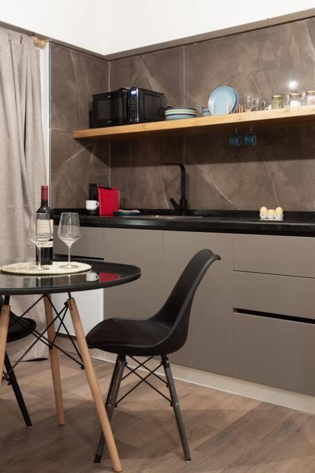 Apartamento A Estrenar- Diseno Exclusivo - Inmejorable Ubicacion *