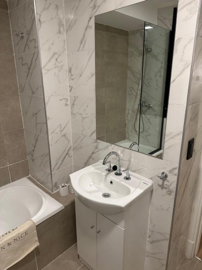 New Luxury 2 *