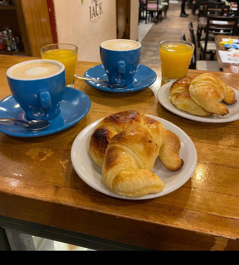 Peatonal La Mejor Zona/desayuno/parking Apartamento *