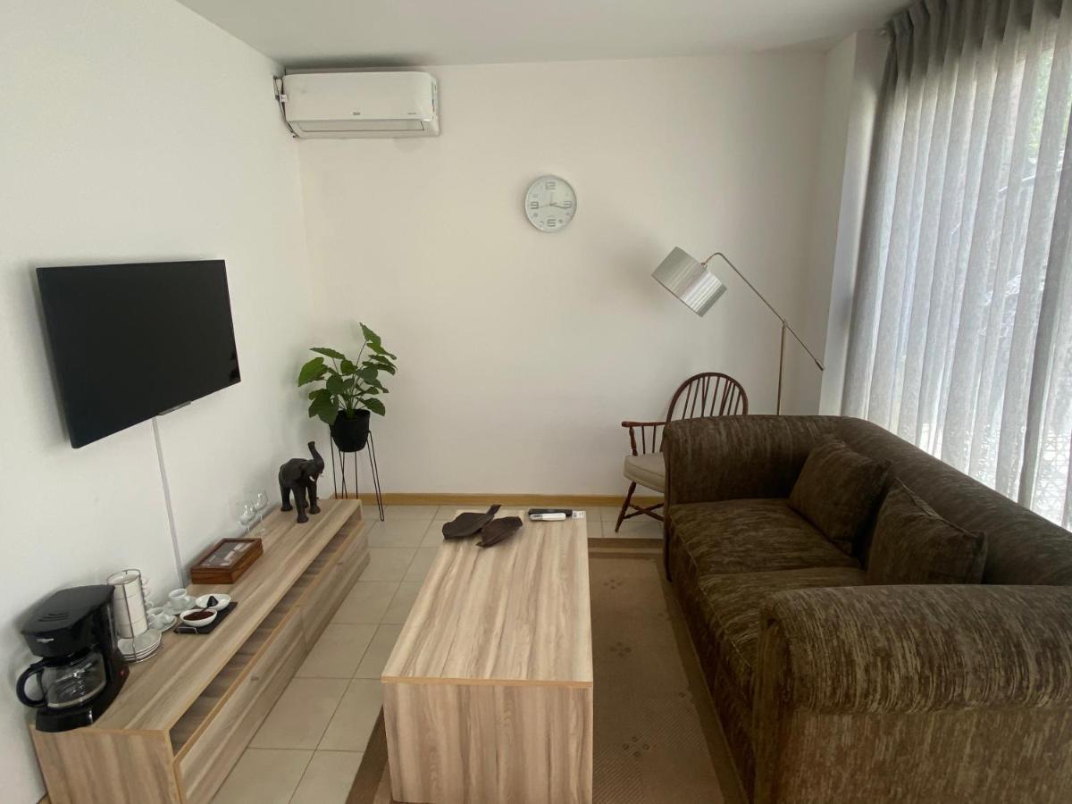 Exclusivo En Pb Patio, Cochera, Equipado, Apartamento