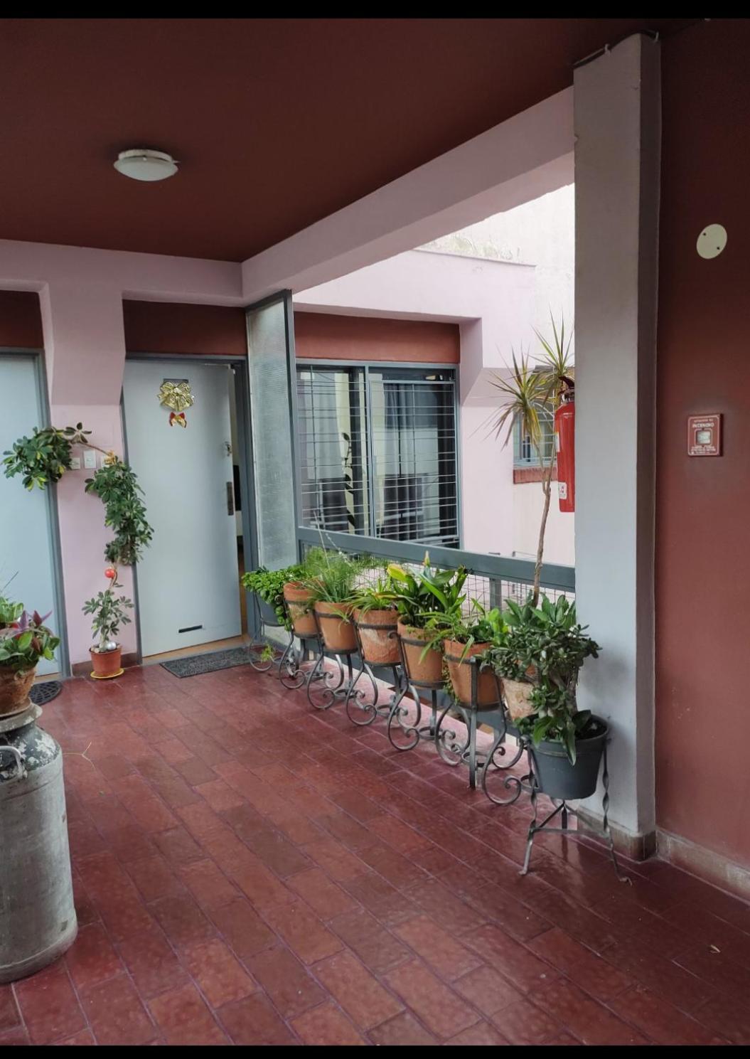 Departamento Centrico Ciudad Belgrano Y Aristides Con Cochera