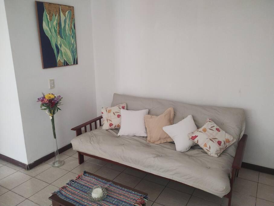 Apartamento Luminoso, Centrico Y Bellisimo.