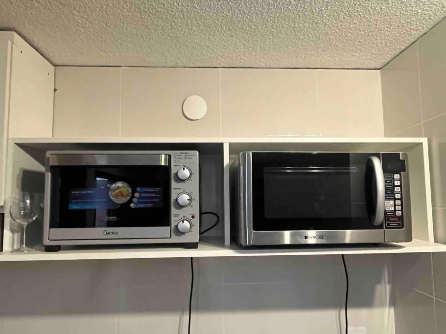 Departamento En Zona Residencial A 20 Metros Del Parque General San Martin Apartment *