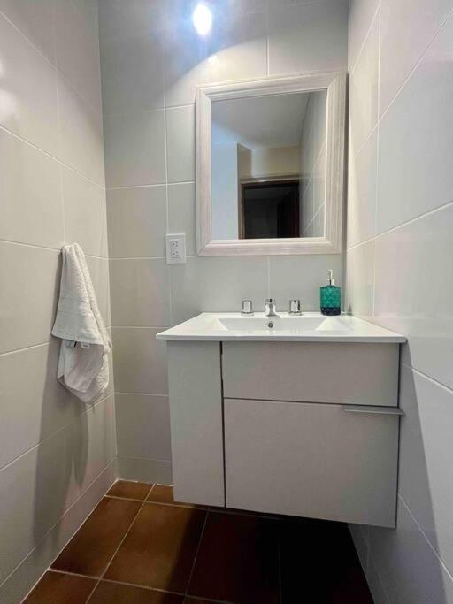Departamento En Zona Residencial A 20 Metros Del Parque General San Martin Mendoza