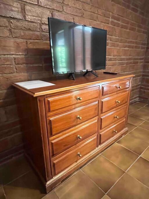 Departamento En Zona Residencial A 20 Metros Del Parque General San Martin Apartment *