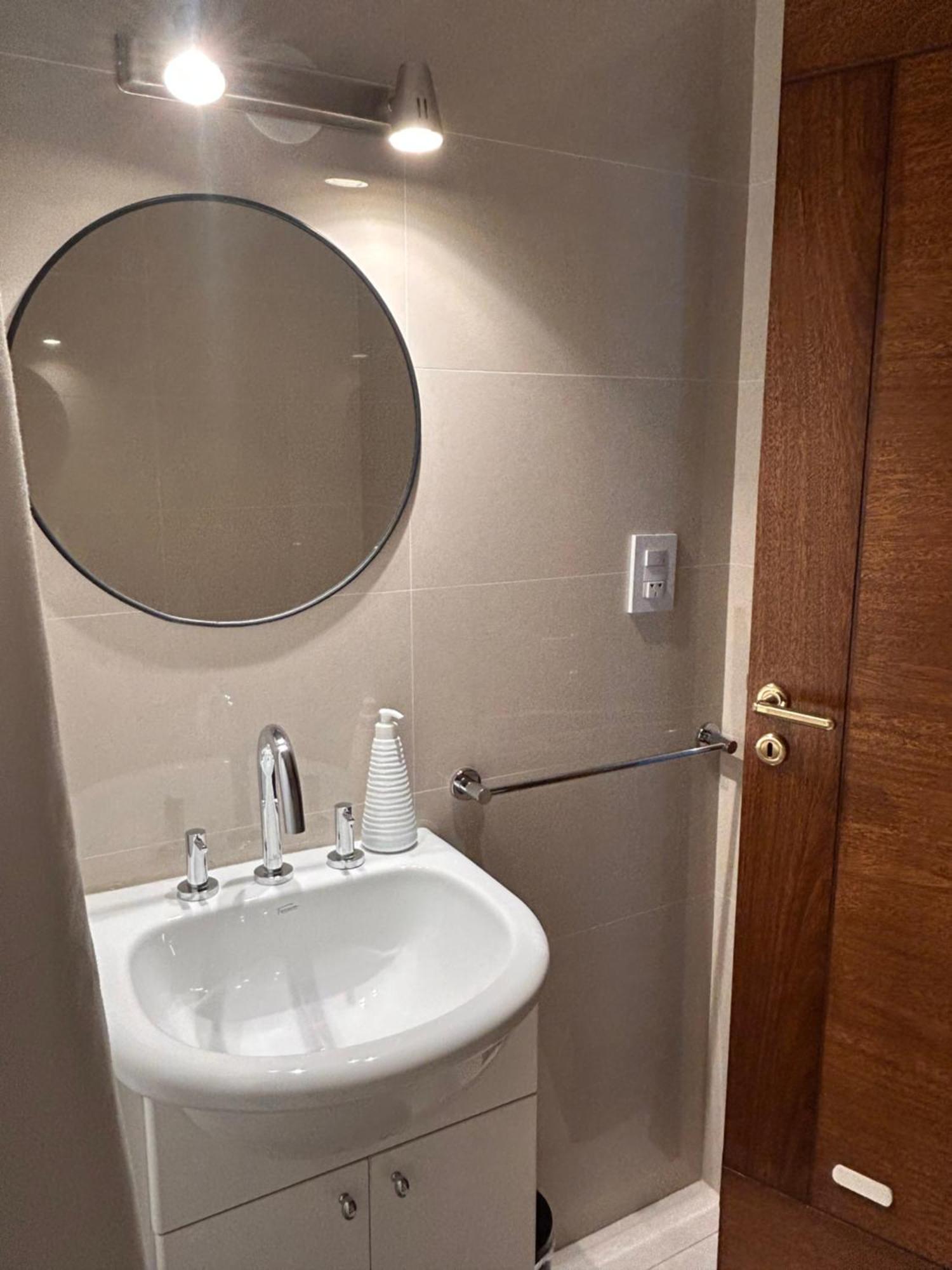 Hermoso Departamento En Aristides Villanueva * Mendoza