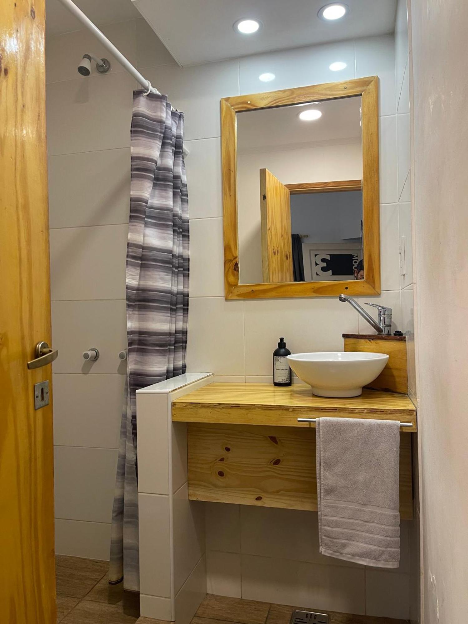 Hostal Mora International