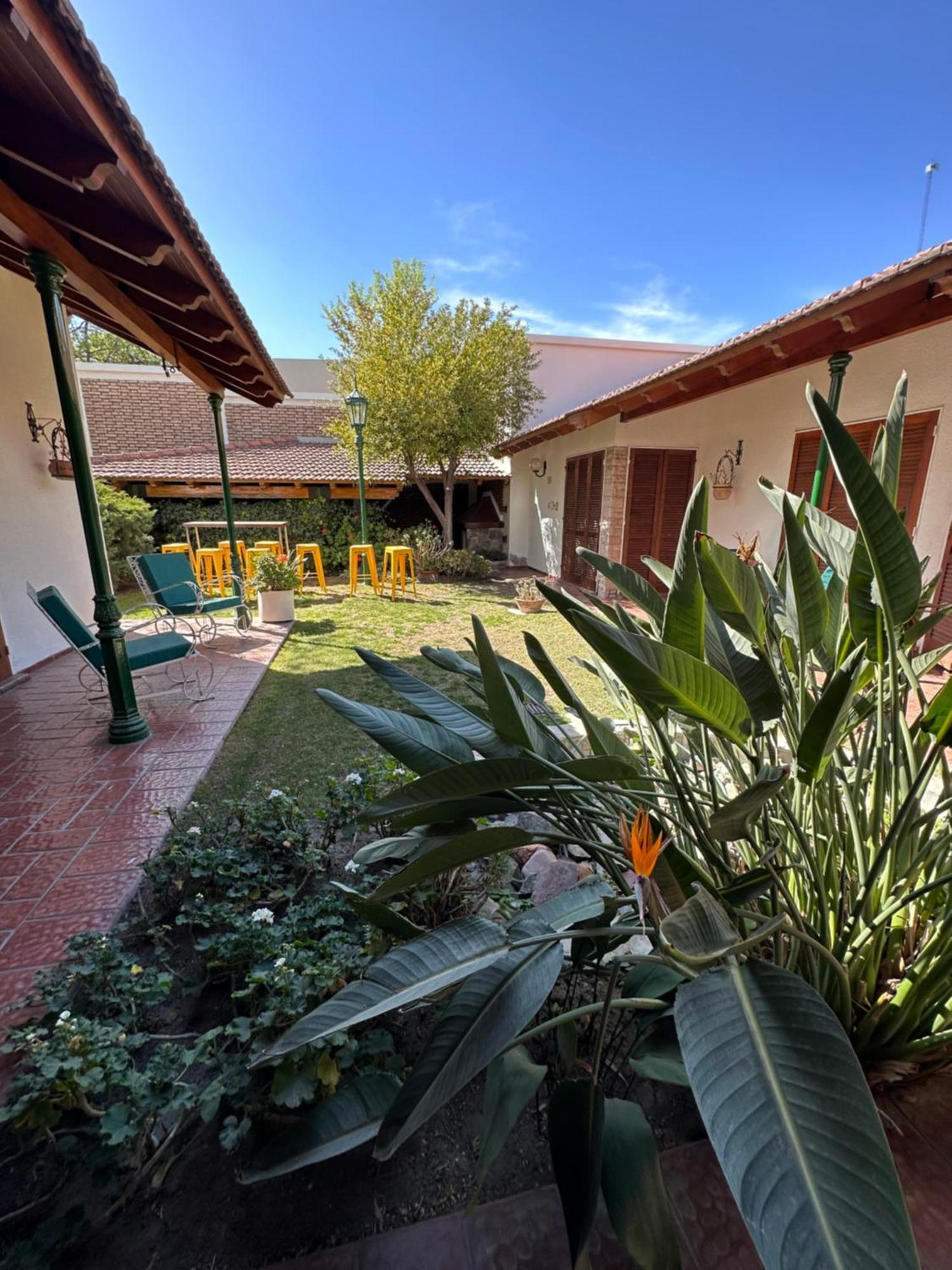 Сasa de vacaciones Valentino House Piscina Internet Parking Desayuno Mendoza