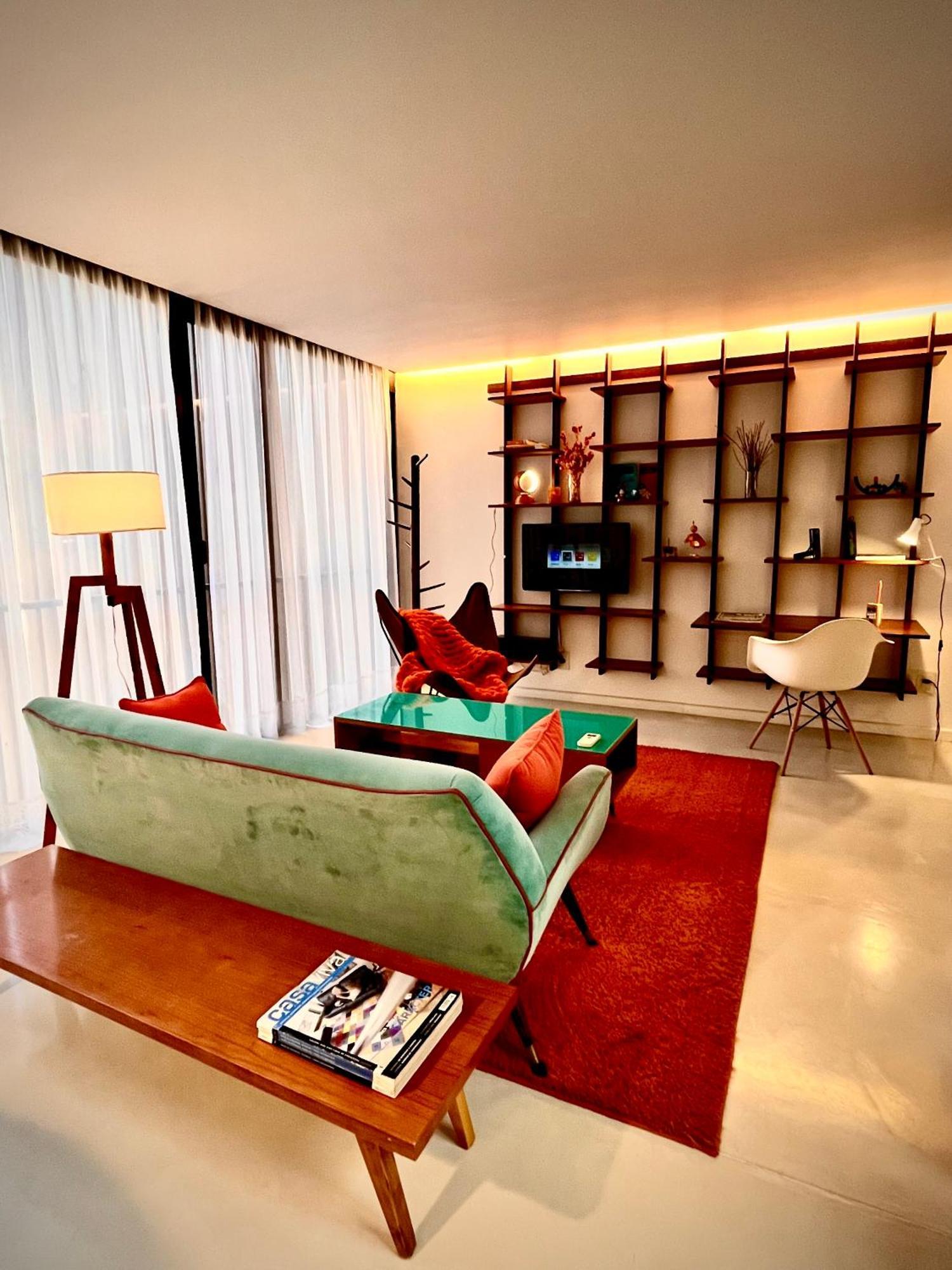 Escala83 *