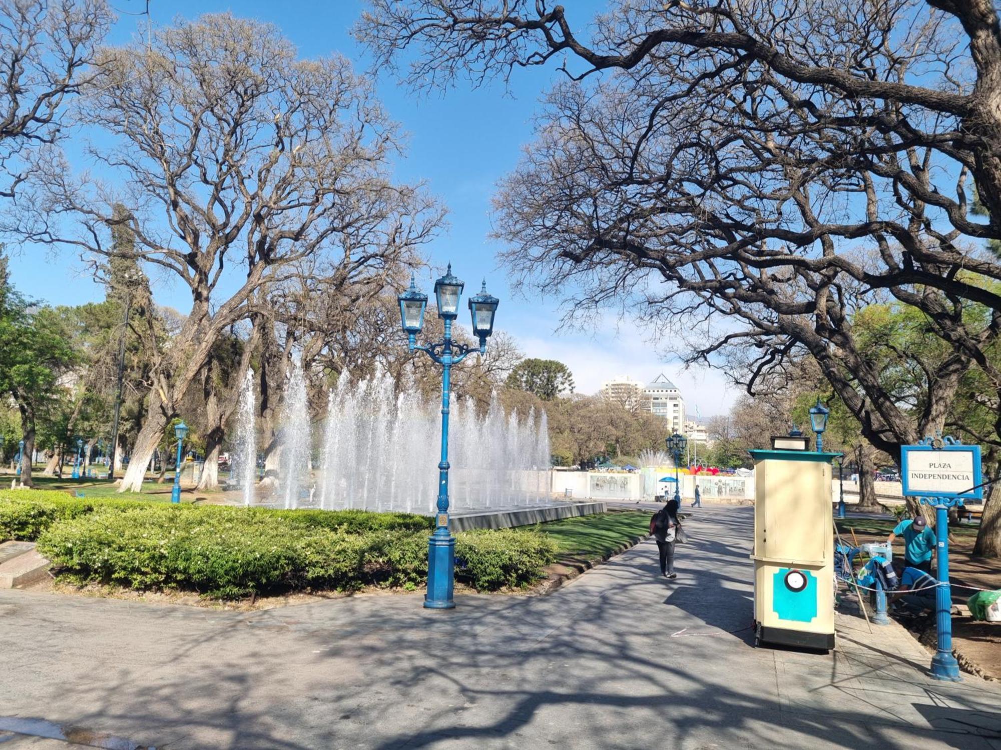 Plaza *
