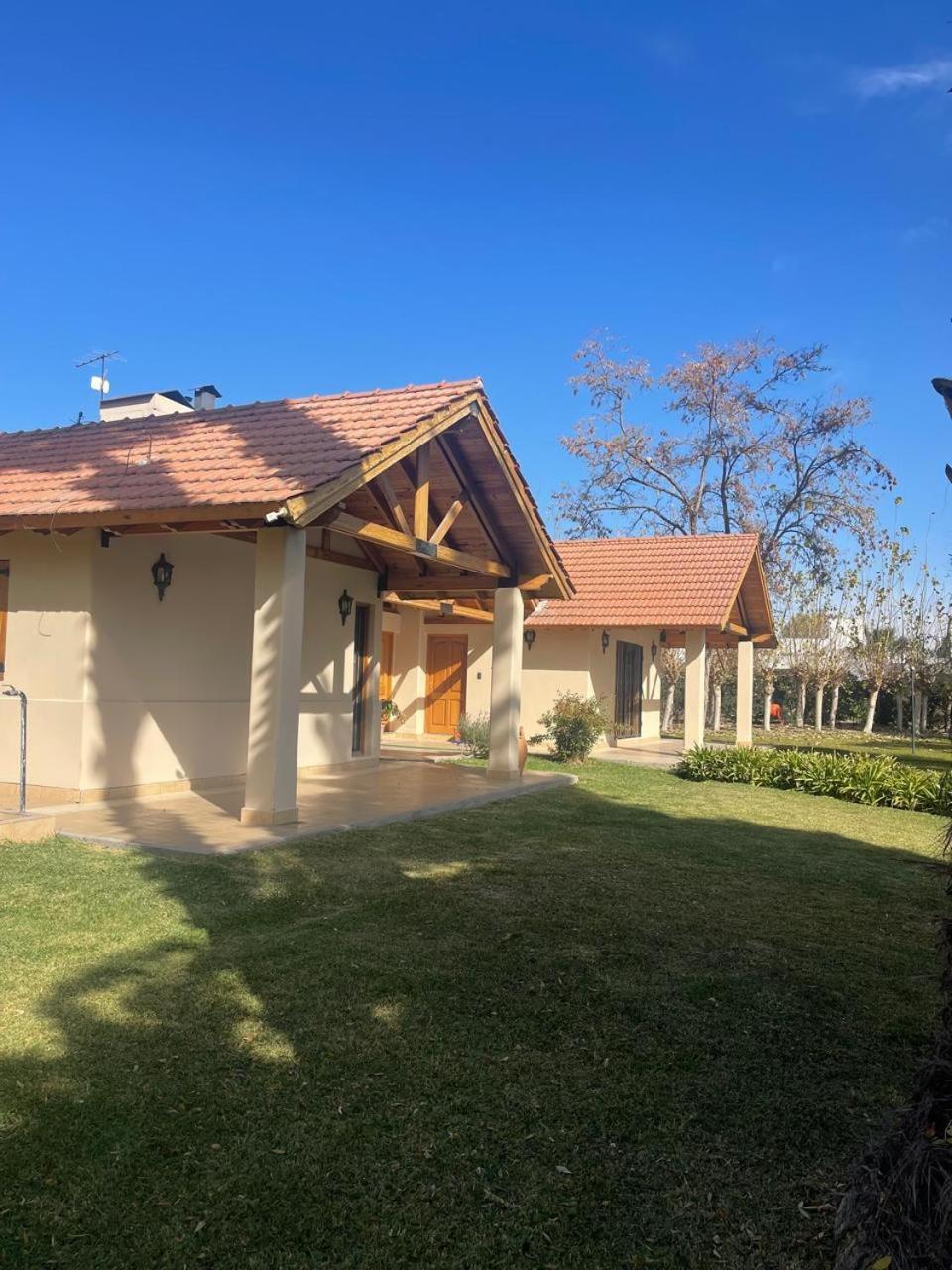Casa 10 Personas Betania Сasa de vacaciones Mendoza