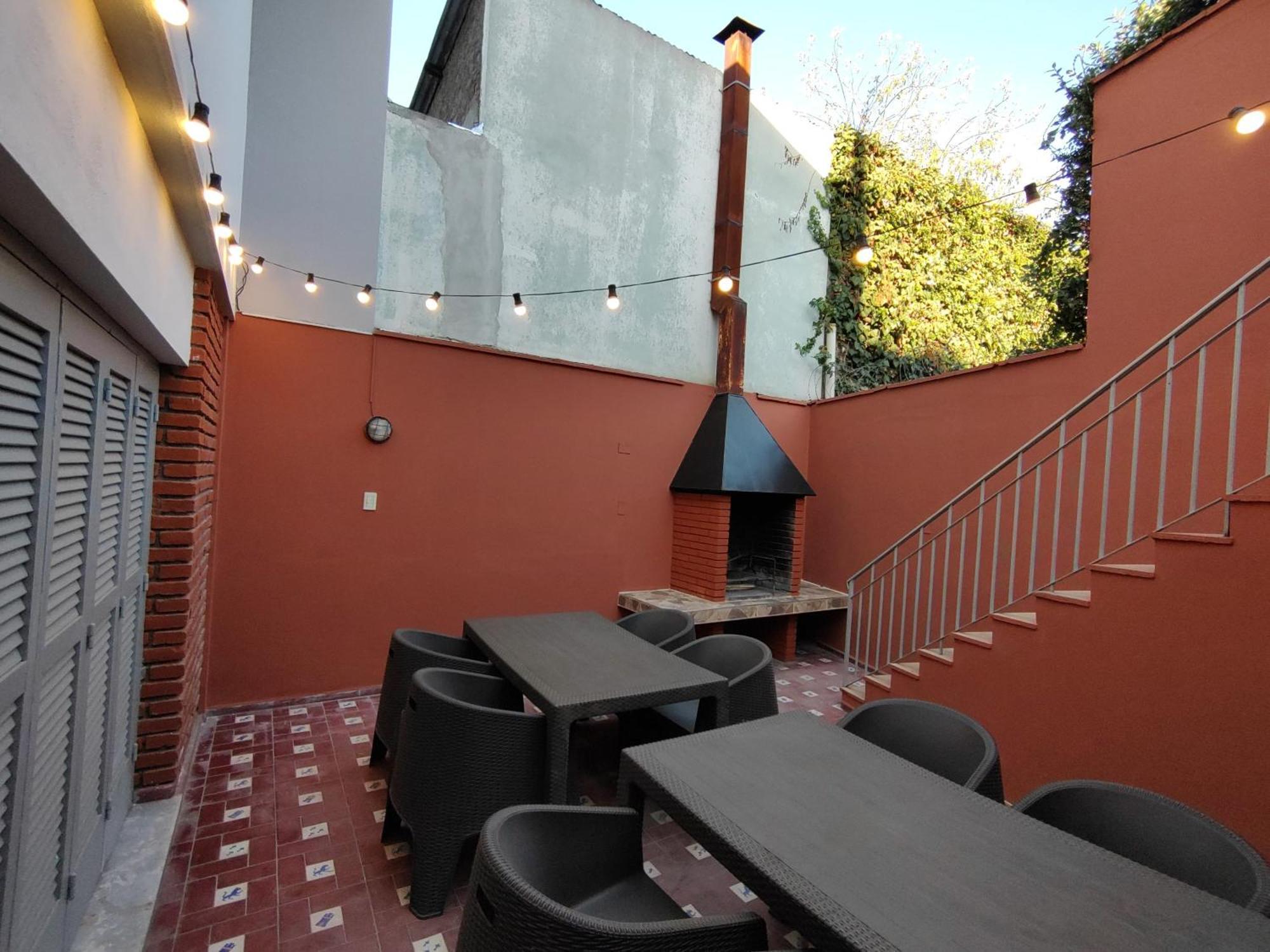 Casa En La Ciudad Del Buen Vino - Excelente Ublcacion * Mendoza
