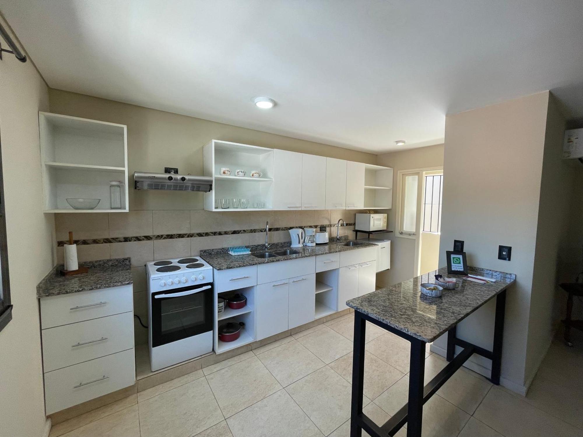 Comodo Apartamento A Metros Del Parque San Martin Y Aristides Apartamento