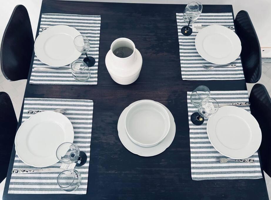 Aristides Blue Wool Apartamento
