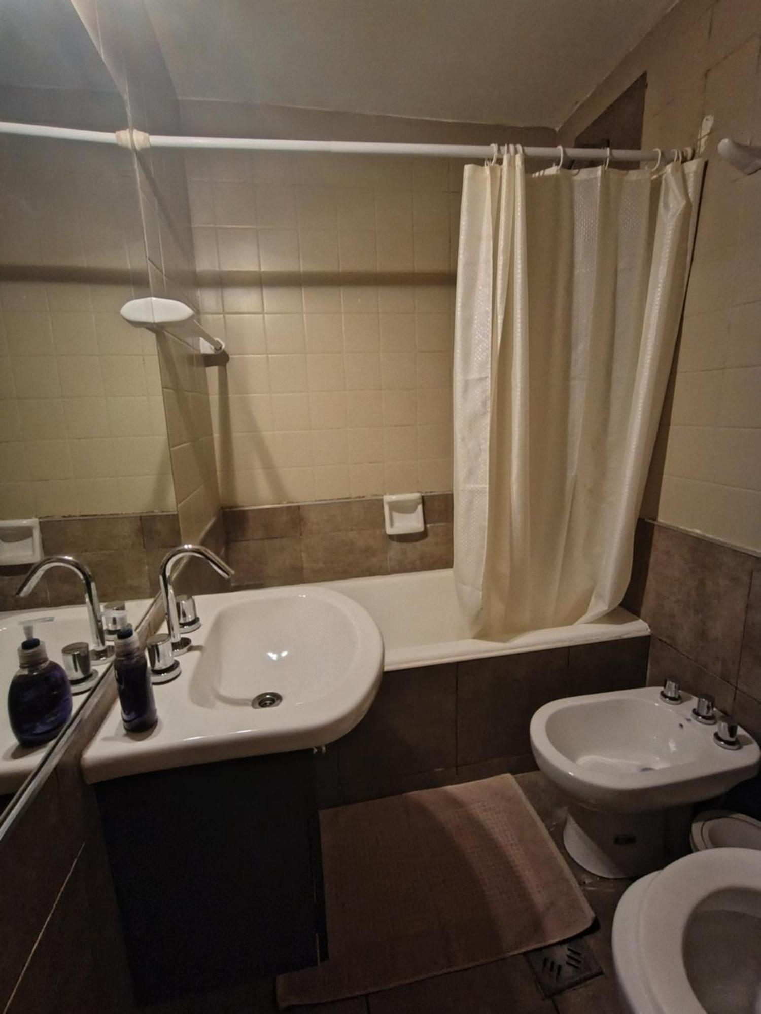 Acogedor Y Bien Situado Apartamento *