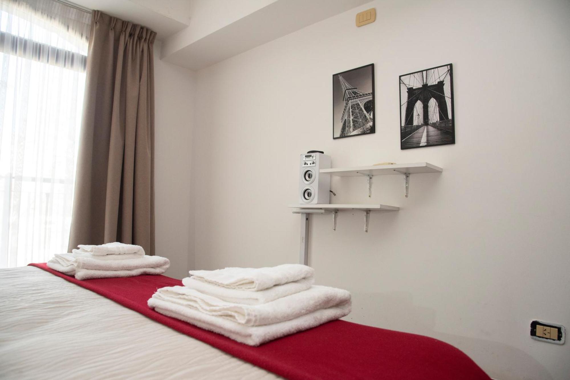 Excelente Ubicacion, Con Seguridad 24 Hs Apartamento *