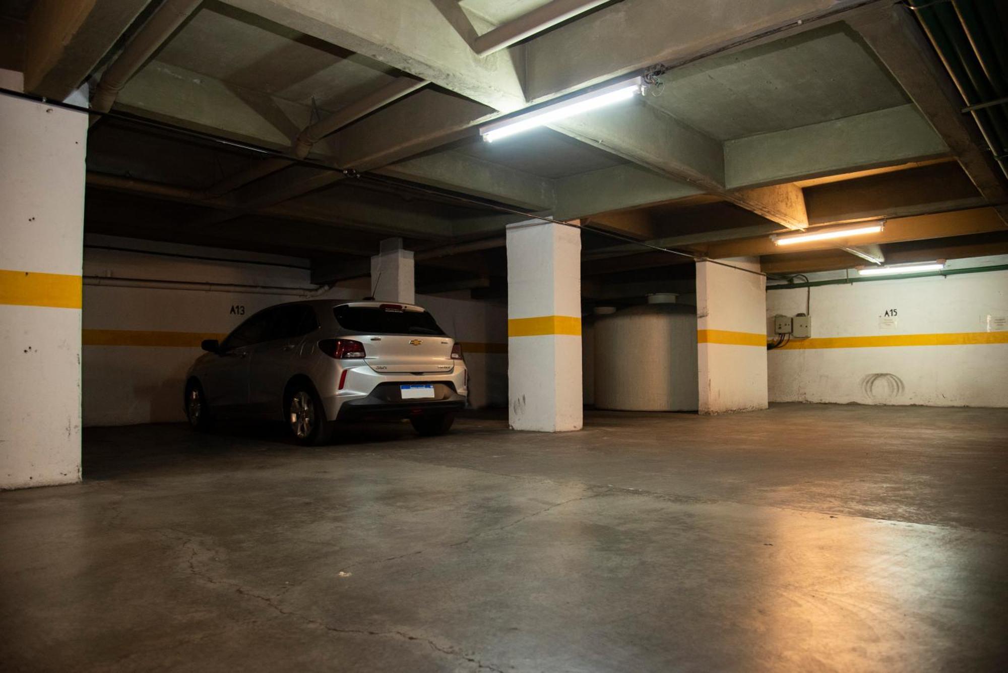 Apartamento Excelente Ubicacion, Con Seguridad 24 Hs *