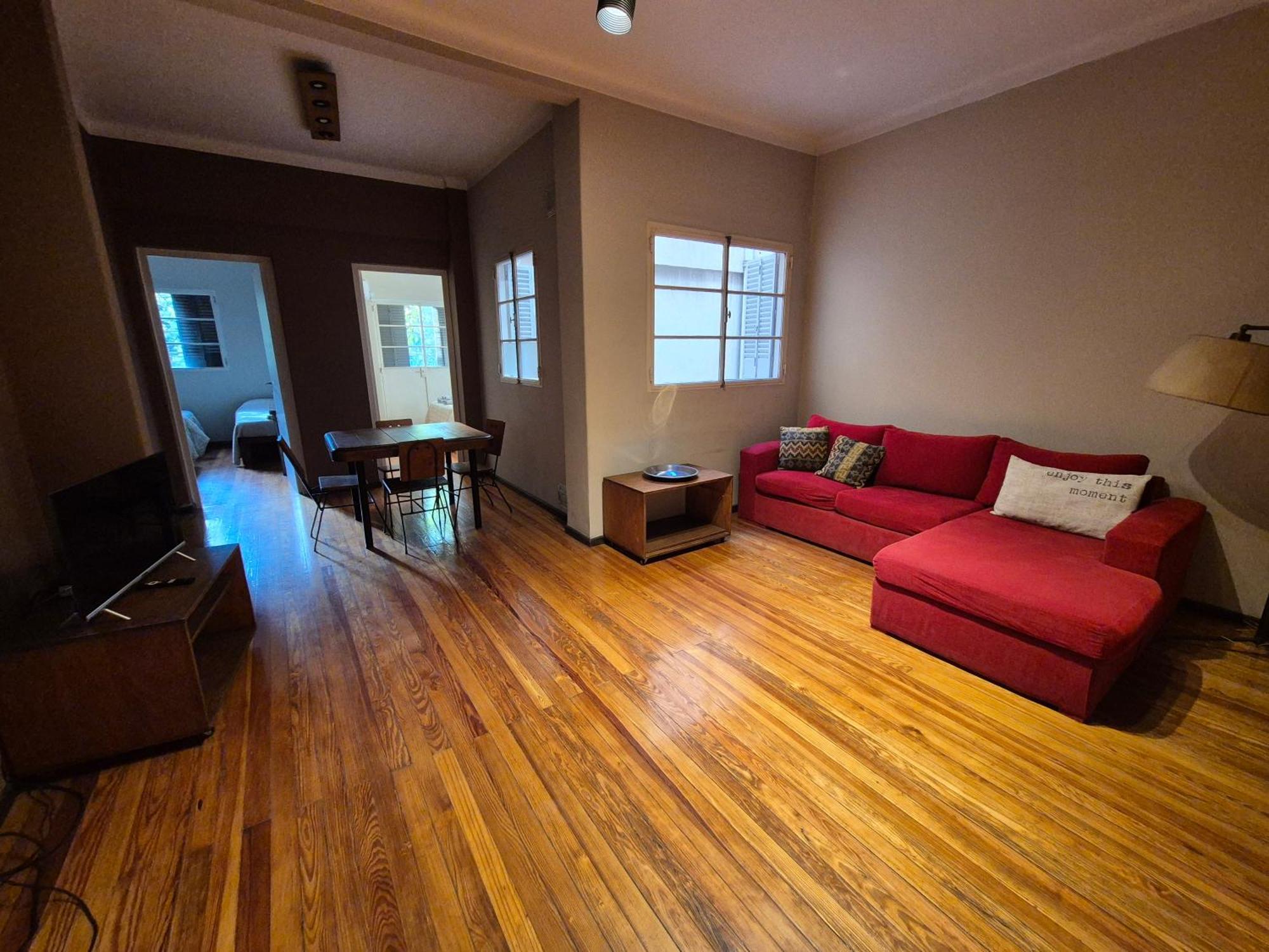 Apartamento Excelente Ubicacion, Frente A Plaza Independencia
