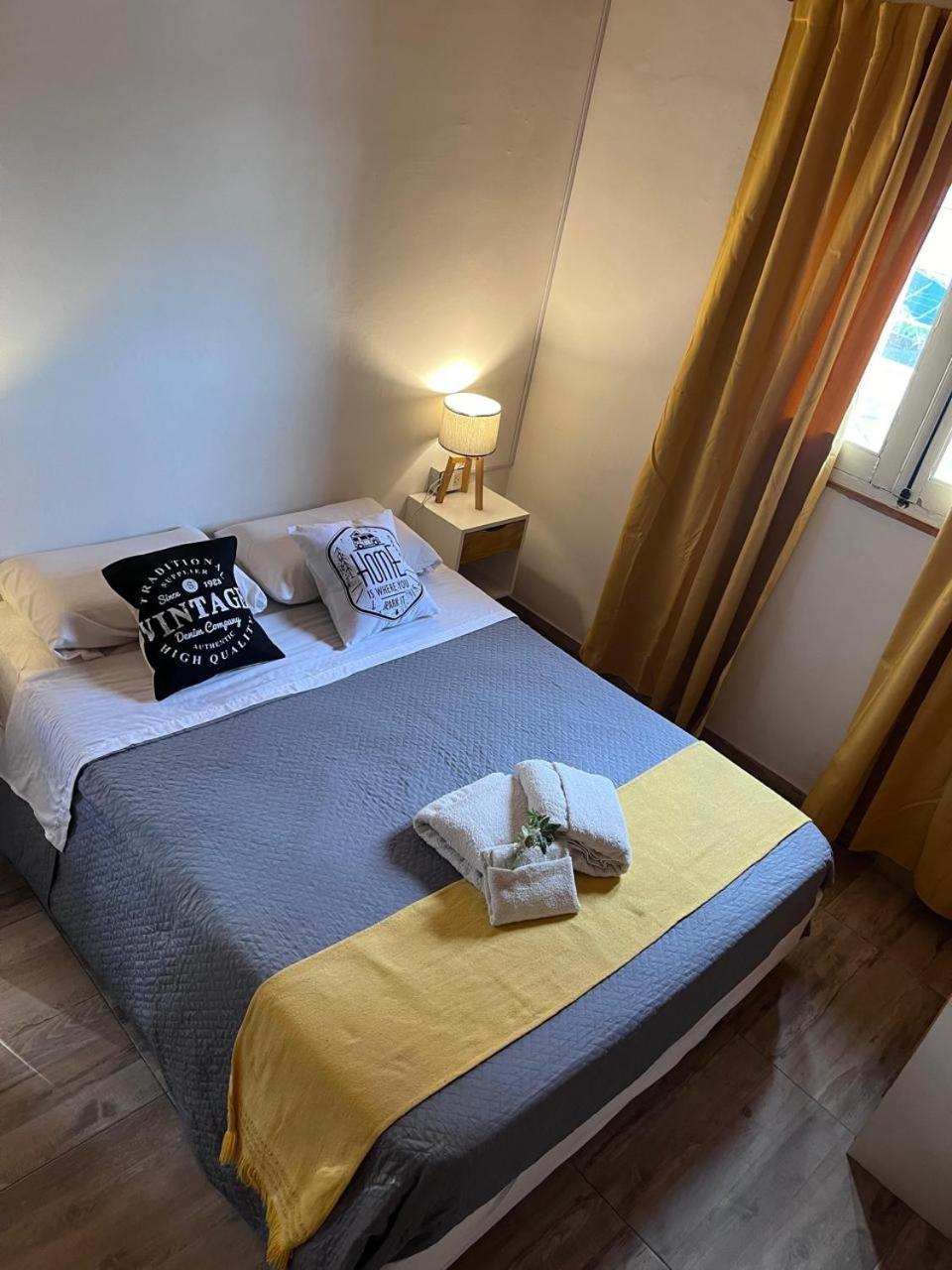Mora International Hostal *