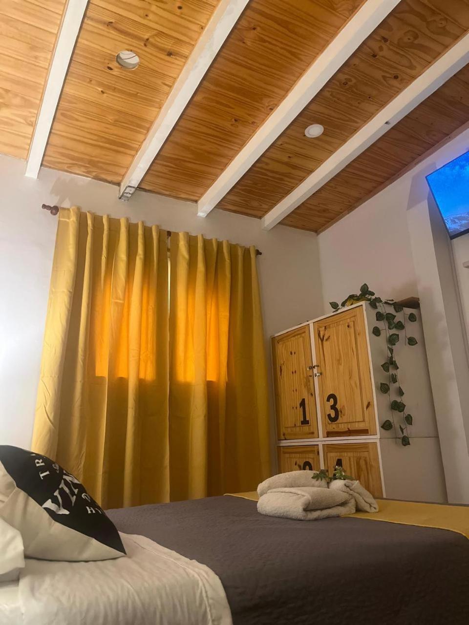 Hostal Mora International Mendoza
