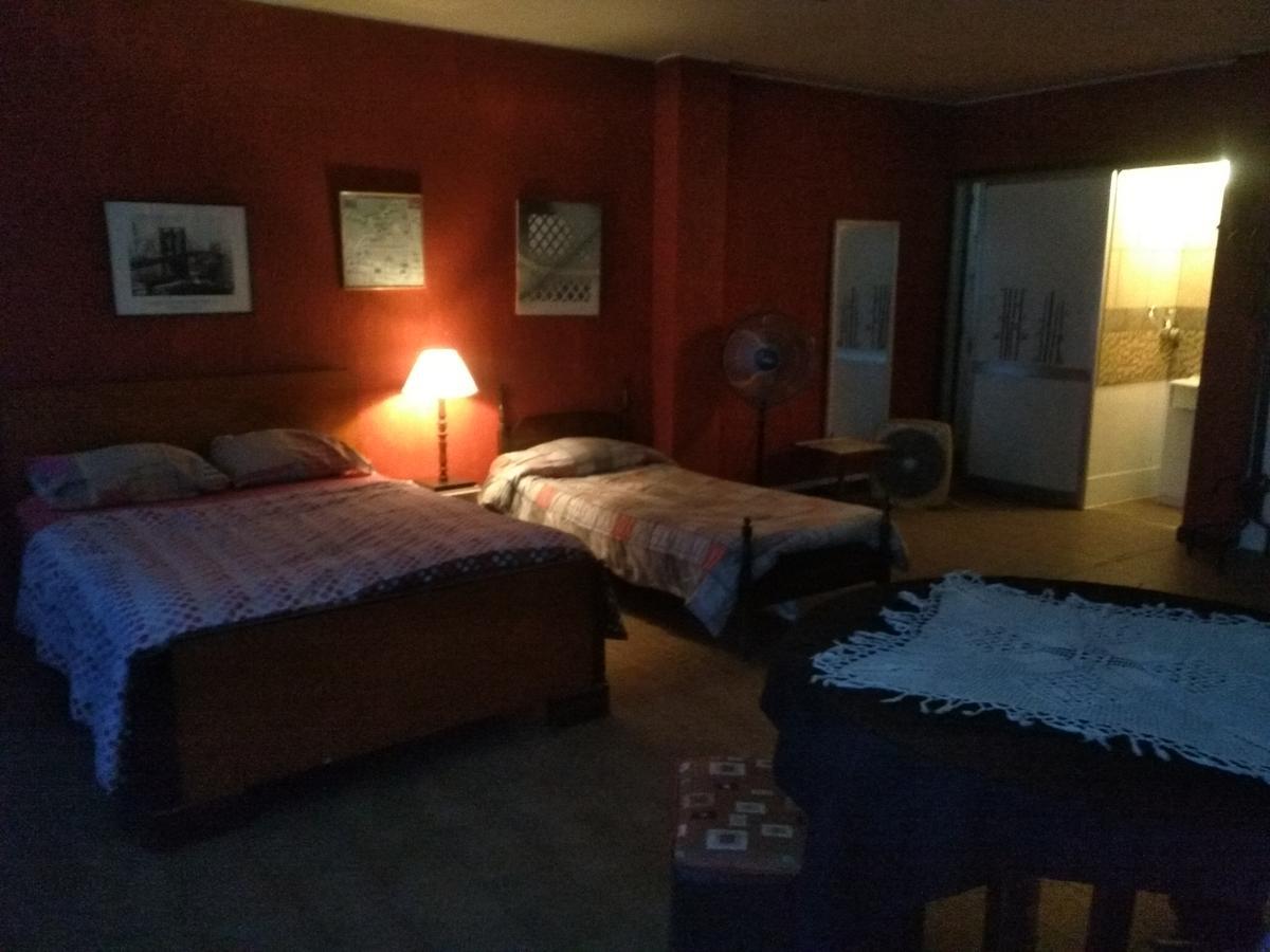 Mi Casa Pensión 2*