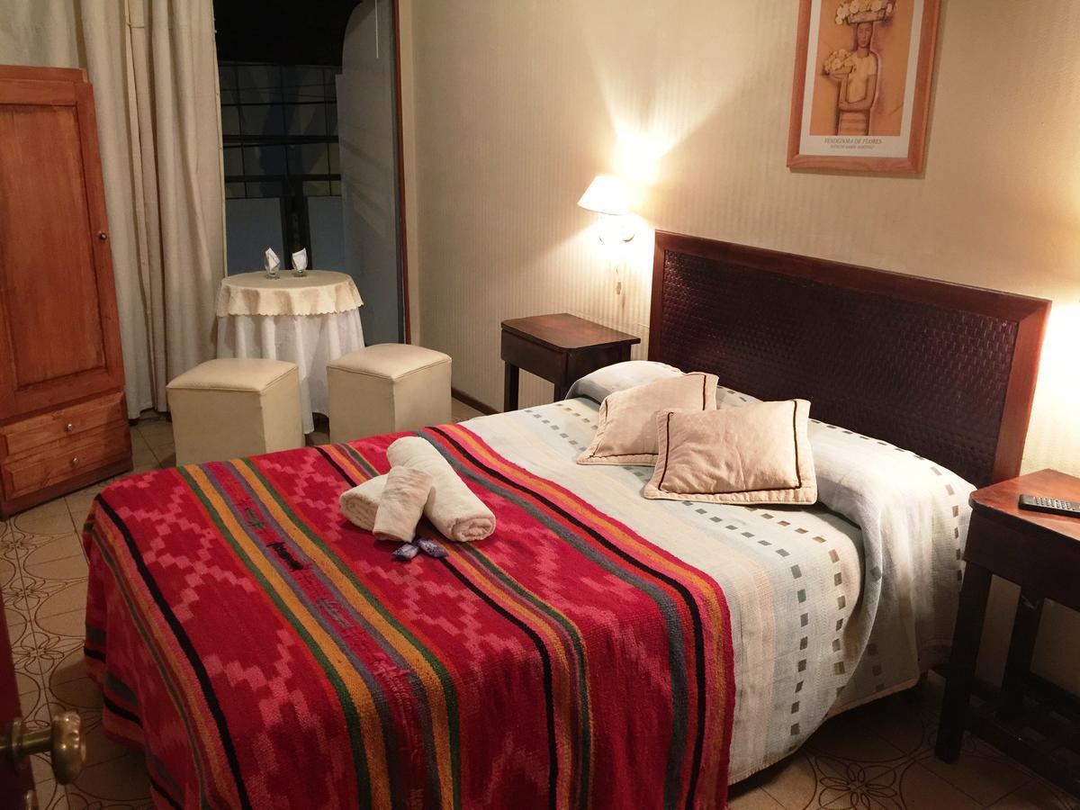 Hotel Neruda Mendoza