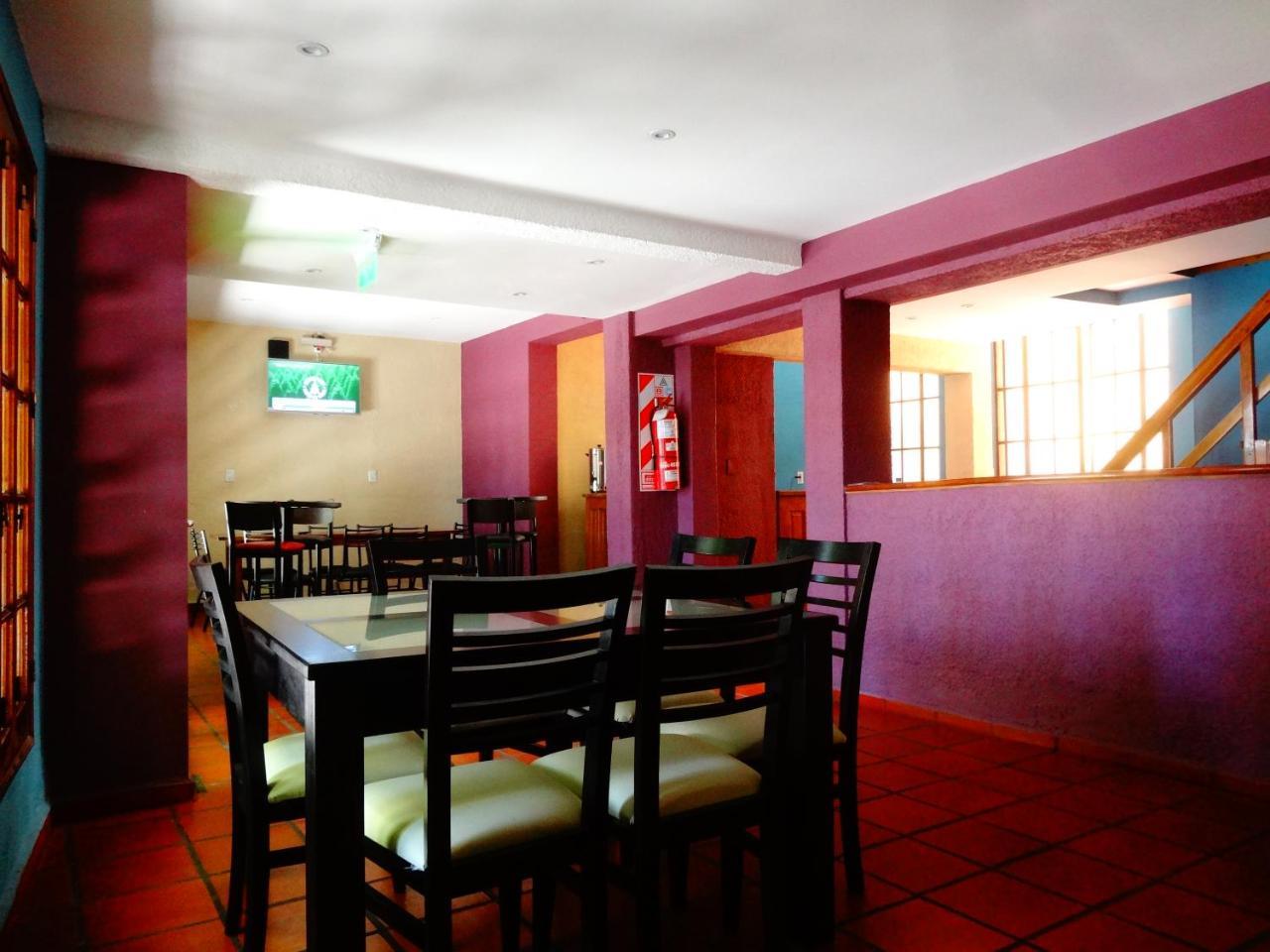 Hostel Black Sheep International