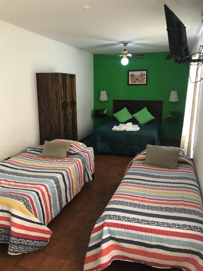 Hotel Neruda 3*