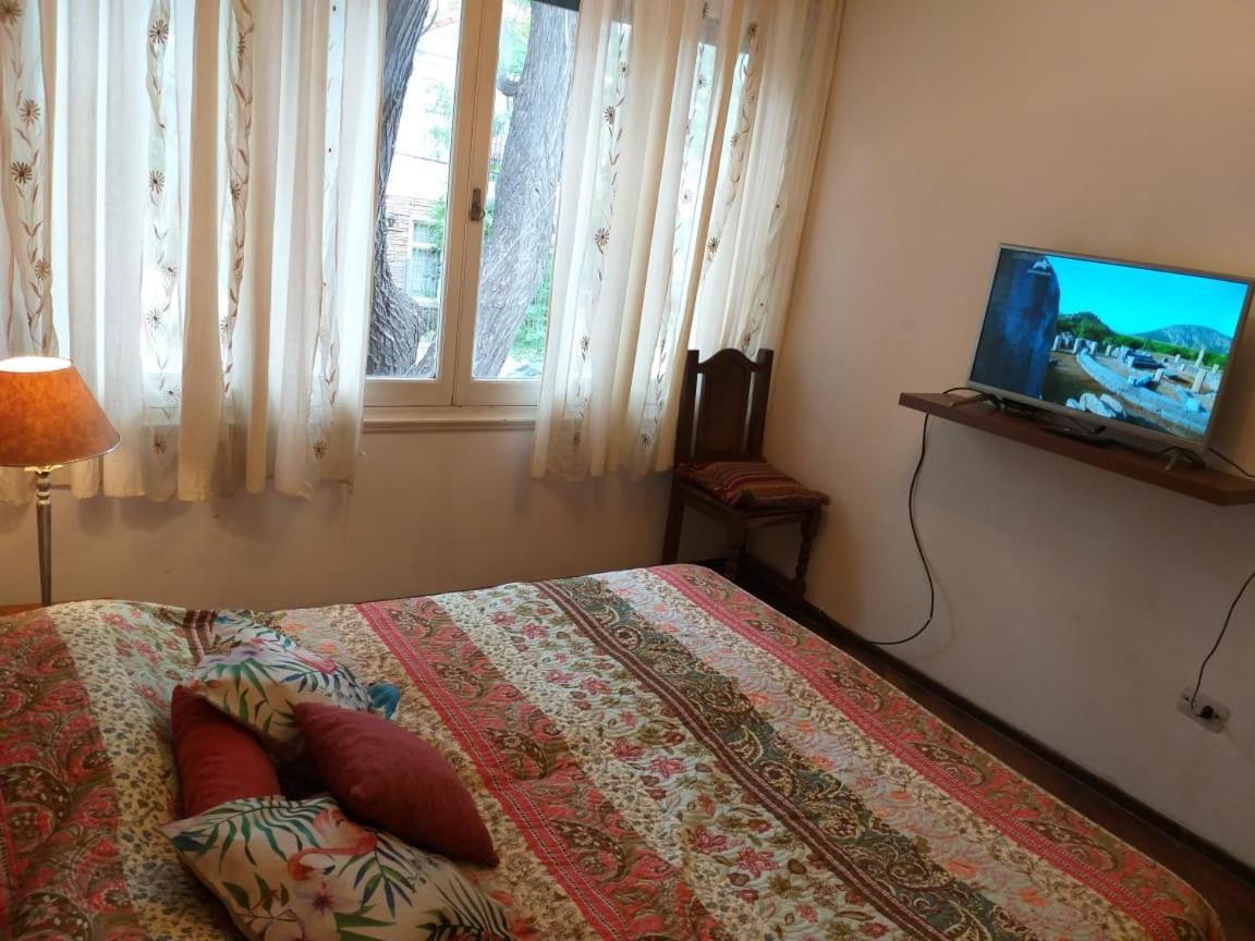 Lindo Y Ubicabidisimo Alojamiento Con Balcon A Mts De Aristides Apartment *