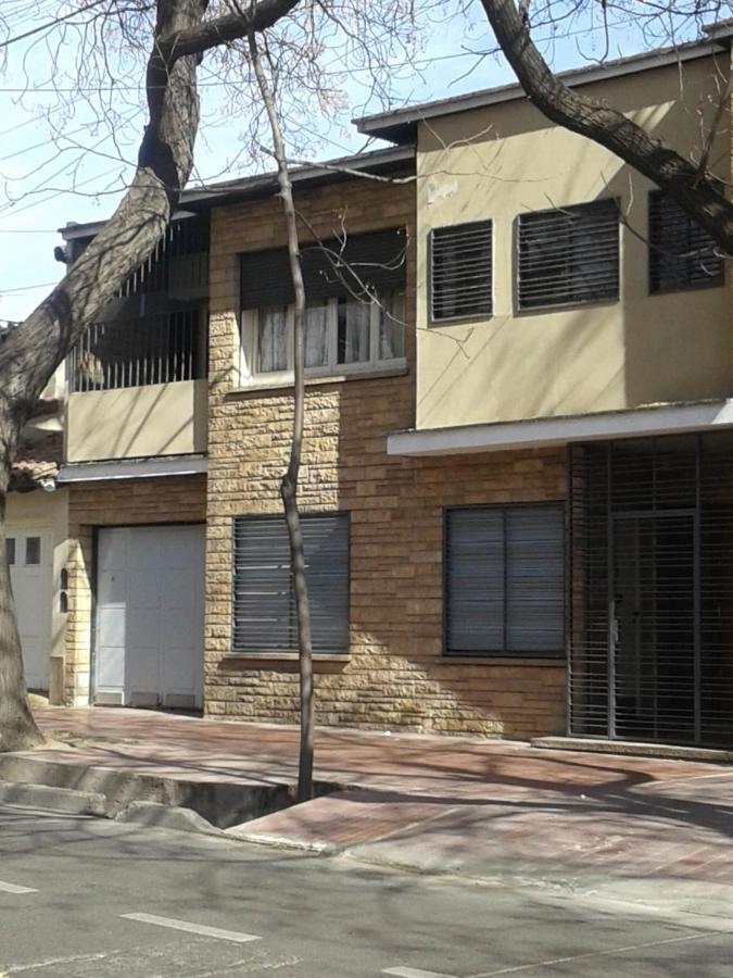 Lindo Y Ubicabidisimo Alojamiento Con Balcon A Mts De Aristides *