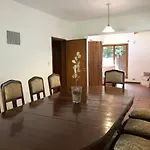 VEINTICINCO Casa de huéspedes