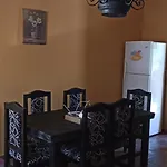 Los Nietos Temporarios