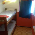 campo base youth hostel
