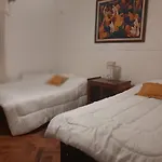 Casa frente al parque San Martín zona residencial
