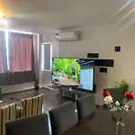 Departamento Céntrico de 4 Dormitorios con vista a las Montañas