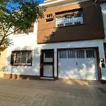 Acogedora casa en el barrio bombal con cochera