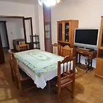 Habitación amueblada a cuadras del parque y centro de Mendoza!
