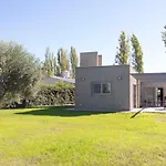 La Calandria. Casa En El Camino Del Vino