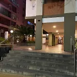 Departamento En Pleno Centro Con Cochera