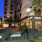 Departamento En Pleno Centro Con Cochera
