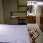 718 Rufino Petit Hotel