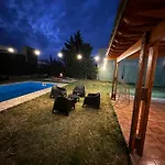 Casa Entre Vinas Y Montana