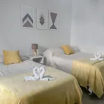 Hermosa Casa Estilo Nordico En Tranquilo Barrio Centrico