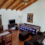 Ana Apartments & Parking Mendoza