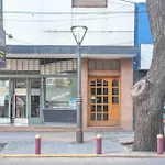 Casa Huesped V En El Corazon De La Ciudad, A Una Cuadra De Peatonal, Con Parking Privado A 100 Metros!