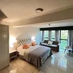 Mendoza Suites 12 -Parking Disponible-