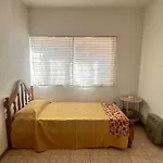 Casa Independiente En Corazon De Manzana