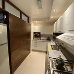 Excelente Ubicacion, Cerca Aristides, Cochera Gratis